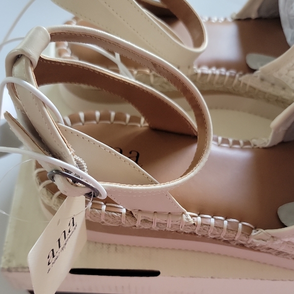 a.n.a Beige Floral Espadrille Flats. 8 - Picture 3 of 12